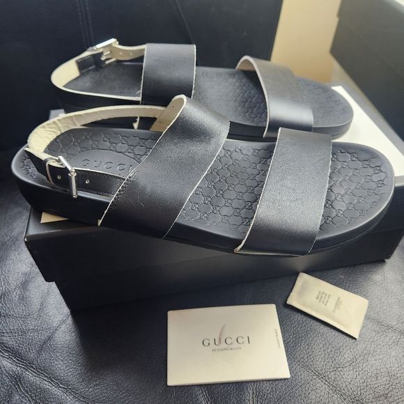 Gucci Other - GUCCI SANDALS size 8 BNWB with defect